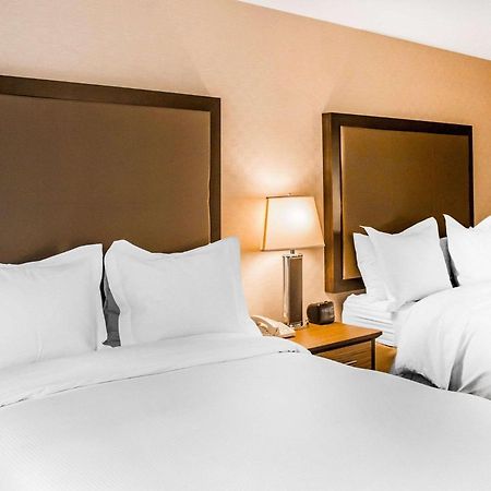 The Woodlands Inn Уилкс-Барре Экстерьер фото